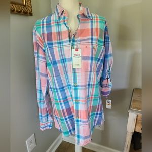 NWT men's Izod button down shirt in candy pink Stripe size small